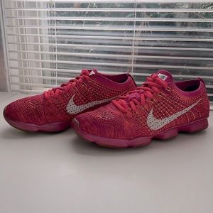 Nike Fly Knit Zoom Hot Pink Ladies Sneakers Size 9